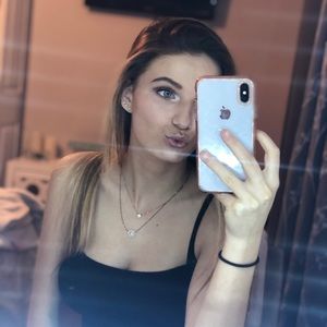 Meet your Posher, Chloe natasha